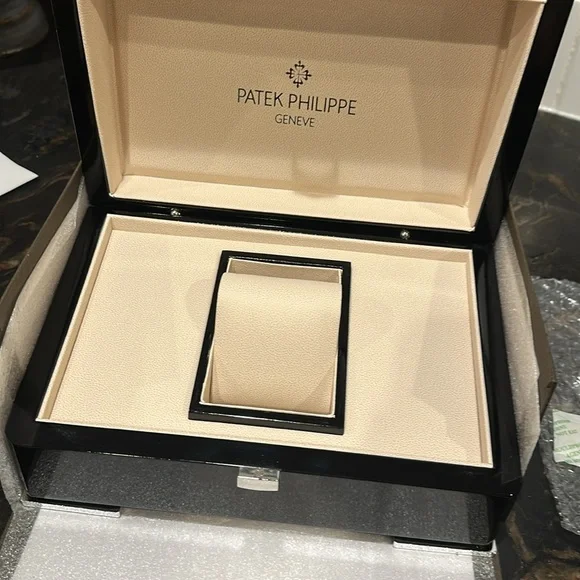 PATEK PHILIPPE GENEVE replacement Watch box +case - Picture 3 of 4